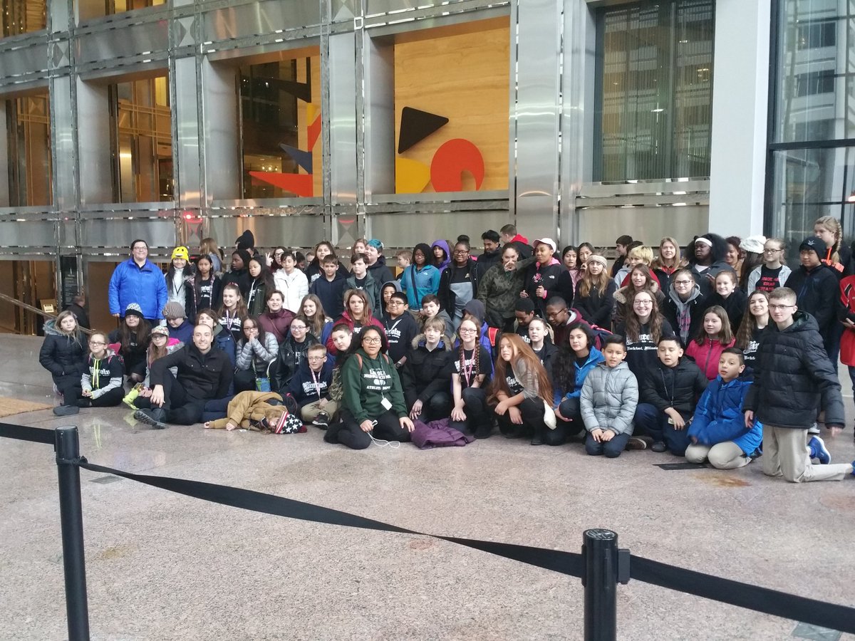 EastHighBands's tweet photo. Lincoln and east at willis tower @RPS205 @East_ERABS https://t.co/m5geqmldKs