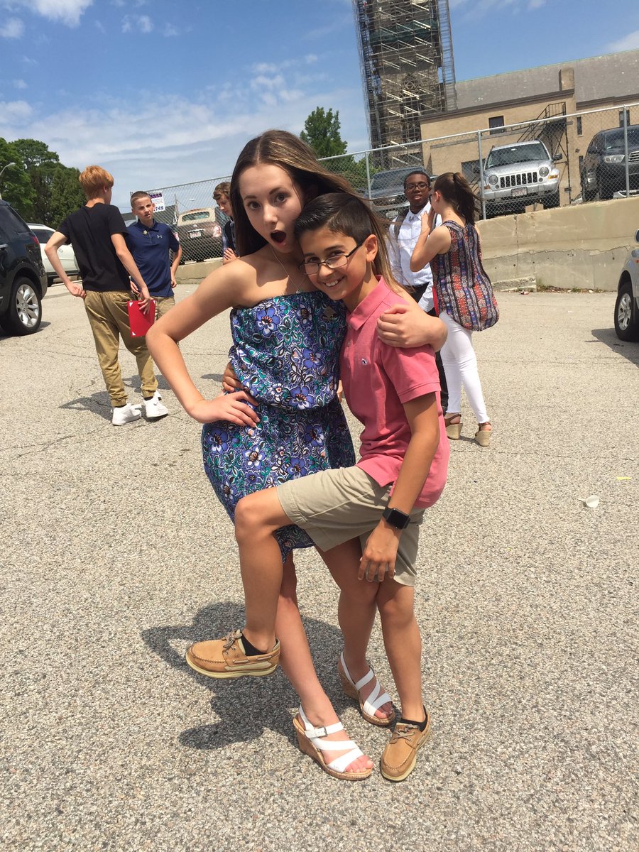 brookehillll's tweet photo. Happy birthday to my loverrrr:))) miss seeing you in the halls but I know you're doing big things at BVT;) love ya❤❤ https://t.co/kqdi2qiquL
