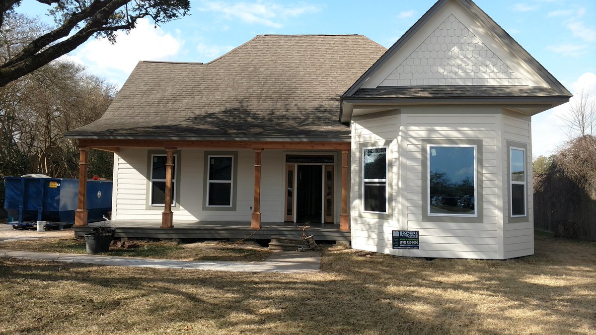 Windows and Hardie Siding can transform your home! Expert Windows of Texas!