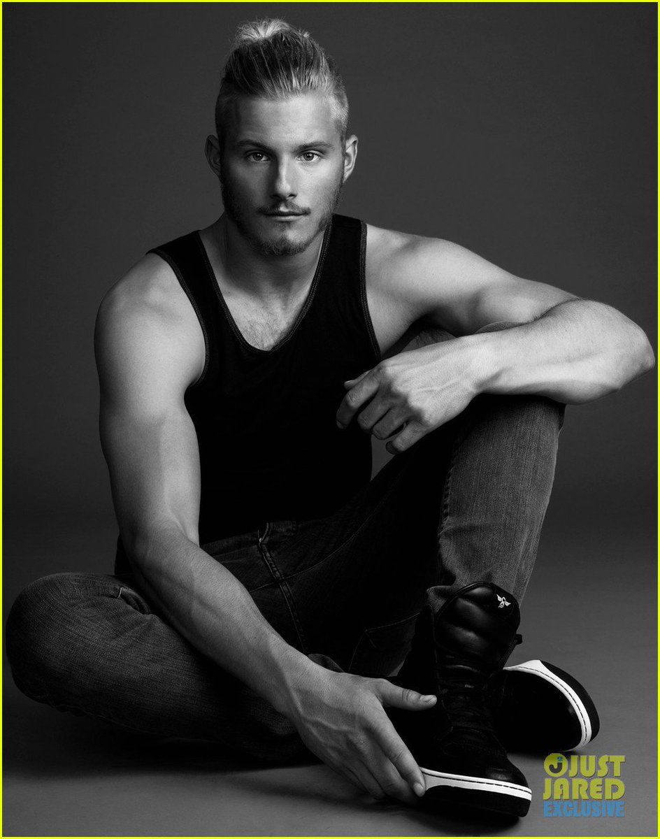 _sweetas_CANDY's tweet photo. Another #MCM. Looking forward to seeing this guy when he comes to see me in action this weekend in Michigan! @bobbysabre https://t.co/zVaux5G9bF