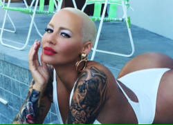 100006030076655's tweet image. @DaRealAmberRose #amberrose #darealamberrose