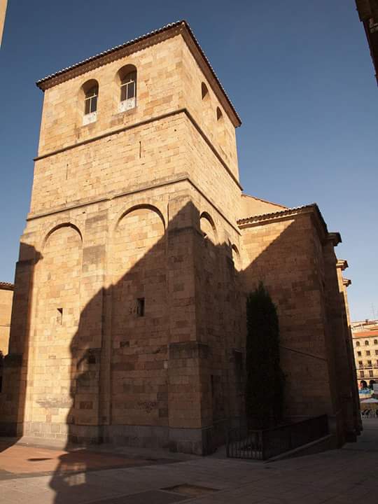 HDespojado's tweet photo. Hoy #LunesCofrade 
ℹLas cofradías de los santos y el culto a los patronos".
⛪Iglesia de San Julián
⏰ 20.30h
@MCSSalamanca https://t.co/jALc3R8ork
