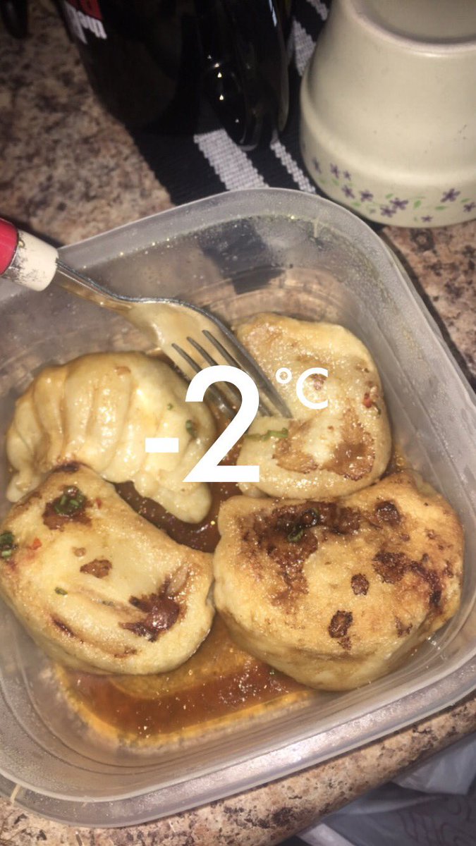 MiniiSanny's tweet photo. ~ Dumplings 😍 que viva el calentao' aunque sea de comida china 🤤 https://t.co/YVsWtdN5YU