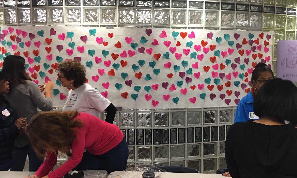 Lewis3Fernway's tweet photo. #RAIDERWallofLove #CommunityBuilders #SHHS https://t.co/OW2Zuxyq2L