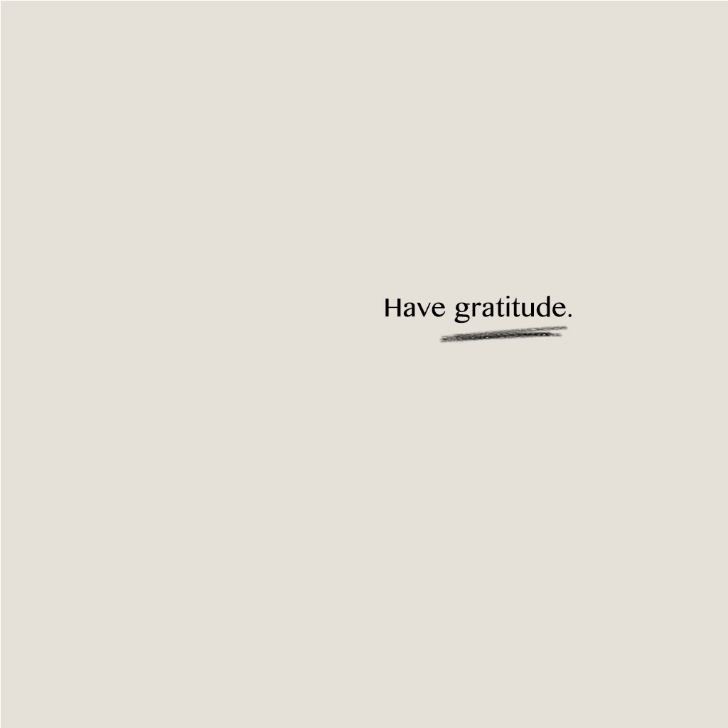evebyeves's tweet photo. What are you thankful for in 2017? #mondaymotiviation #wordstoliveby #evebyeves #evestemptation https://t.co/kHLoLiLKUd
