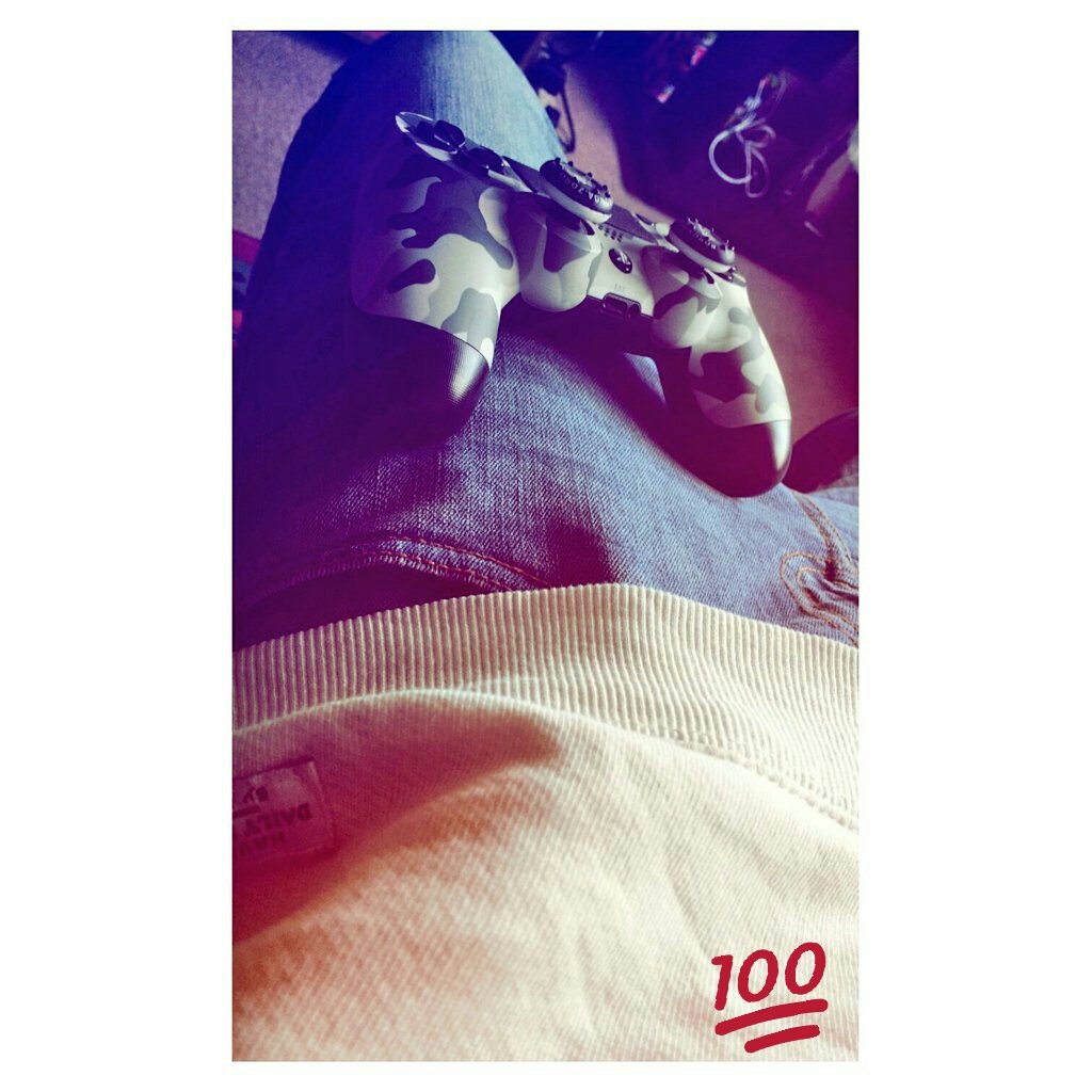 illuminarus's tweet photo. 😍😍😘👻Una partida de 
Fifa 17⚽⚽
Antes de ir al colegio 
👉❤🎬🎮👈 https://t.co/7LBmb92lYo
