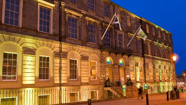 RestaurantMagUK's tweet photo. .@RedefineBDL Hotels announces  @HIExpress #Edinburgh City Centre as fourth hotel in its portfolio https://t.co/T8IEHtg1uu https://t.co/MNcIKPjIj5