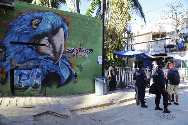 Attacco a Playa del Carmen nei Caraibi messicani, tra le vittime un italiano