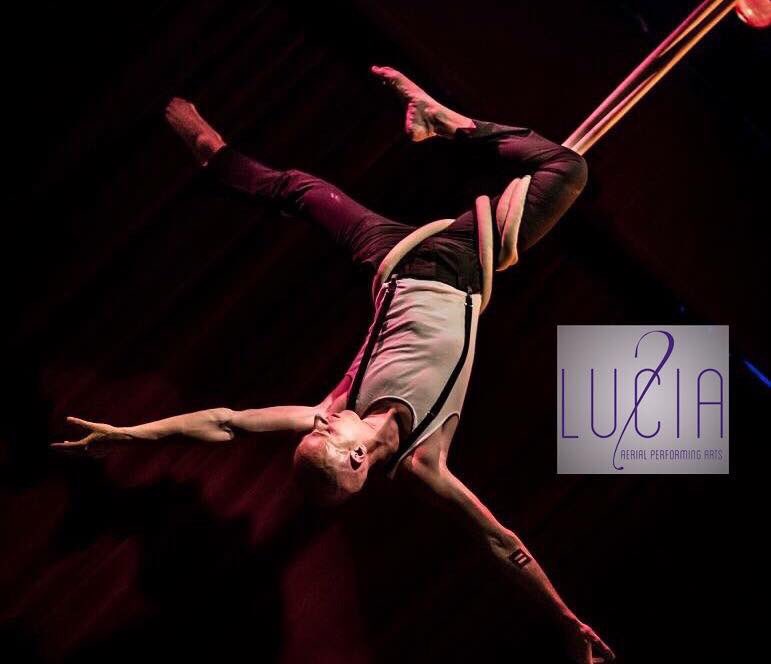 luciaaerial's tweet photo. Hammock Workshop w/Guest Artist Jason Mejias - 1/28/17 10am-12pm $80 per person

More info: https://t.co/e6eEFdmX68

#aerialarts #kansascity https://t.co/aTNgw6hSYA
