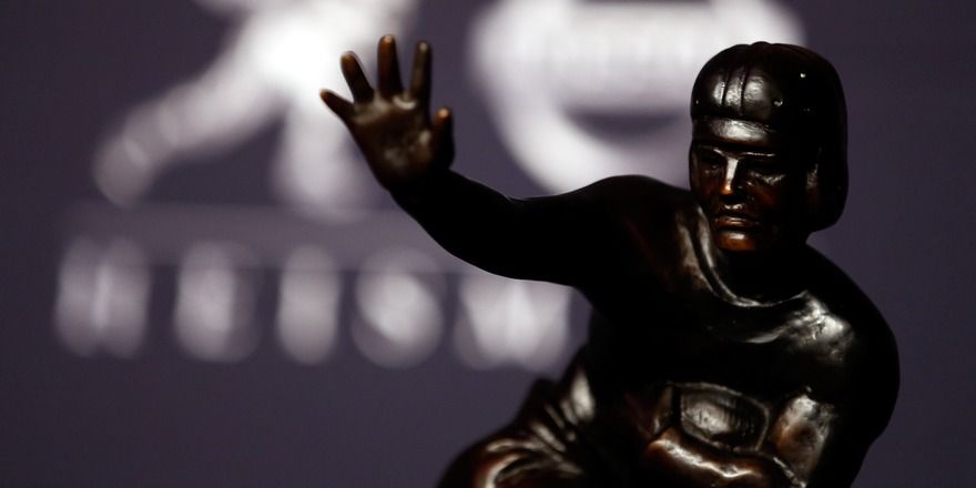PFF's tweet photo. 10 early candidates for the 2017 Heisman Trophy: https://t.co/zKqelyr5tV https://t.co/4lGTMIGBOq