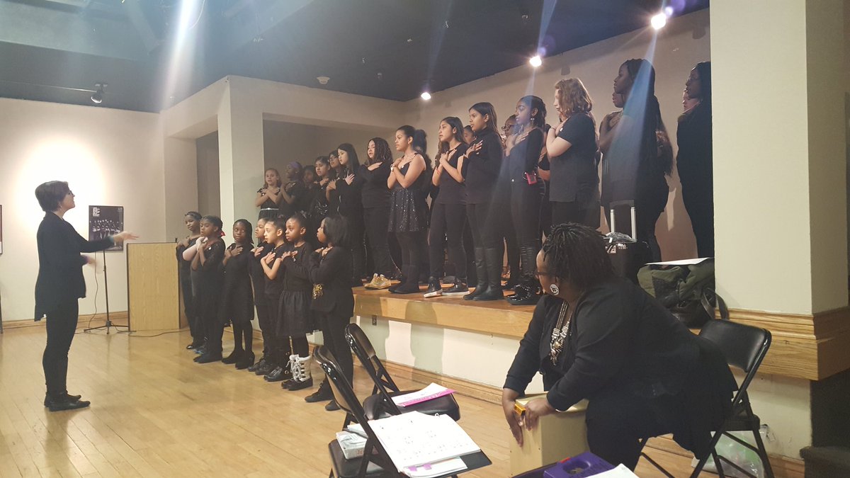 Sharpmidschool's tweet photo. #MLKDAY #choir @CamdenSchools @HCSharpSchool performing at 3 more museums today in #Philadelphia with Sister Cities girlchoir https://t.co/EblQxBk1Qy
