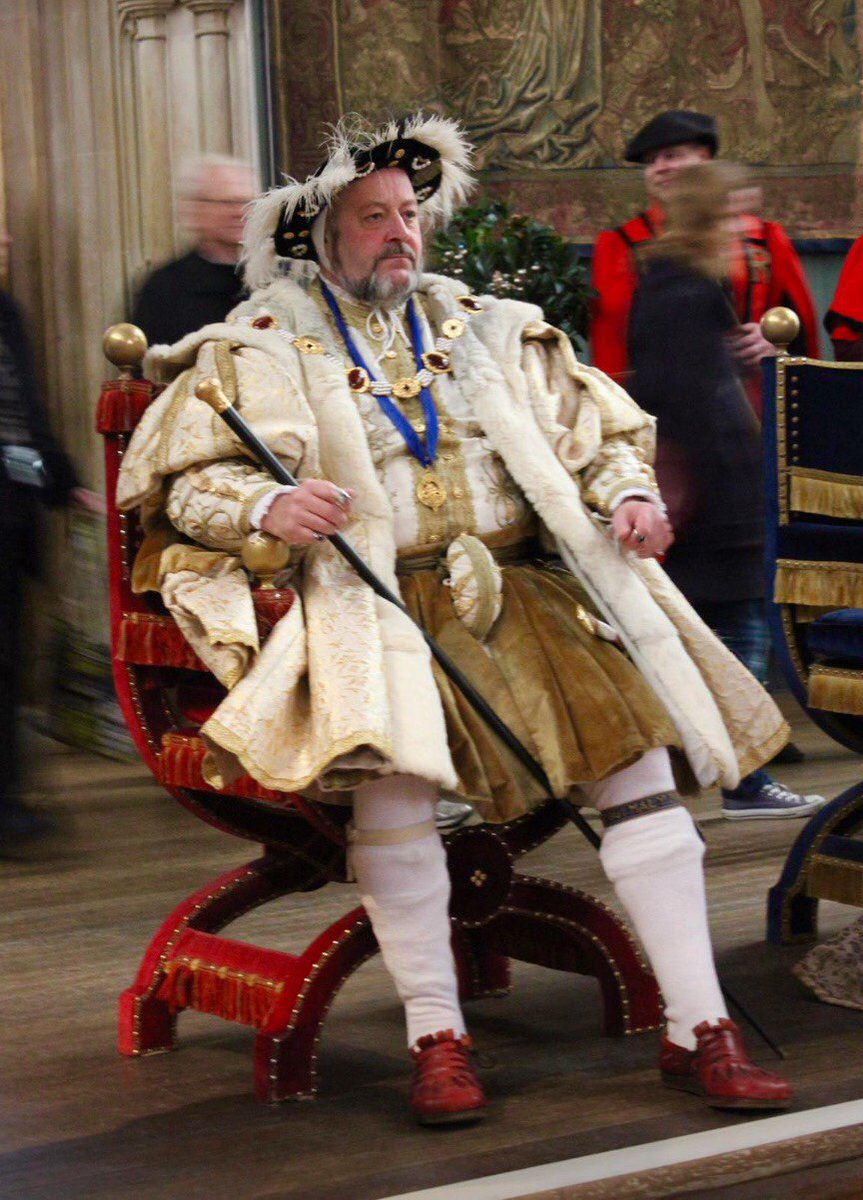 Doctors were confounded by #HenryVIII’s acute constipation. He developed painful piles &amp; only rhubarb relieved his suffering #1540’s