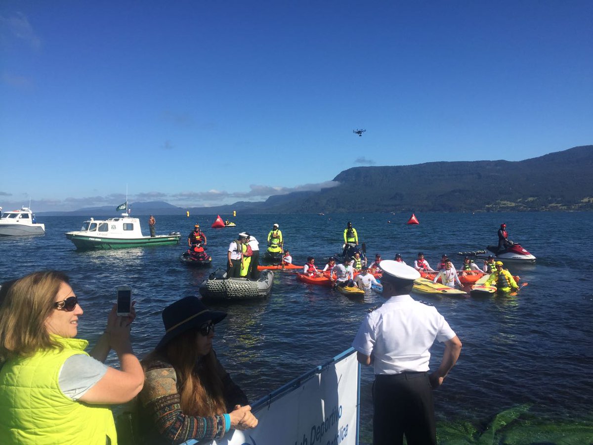 Armada_Chile's tweet photo. Resguardando la seguridad y con el equipo de Triatlón, así fue la participación de la Armada en Ironman 70.3 Pucón https://t.co/cQIB4JPxms https://t.co/vXUsGf25JI