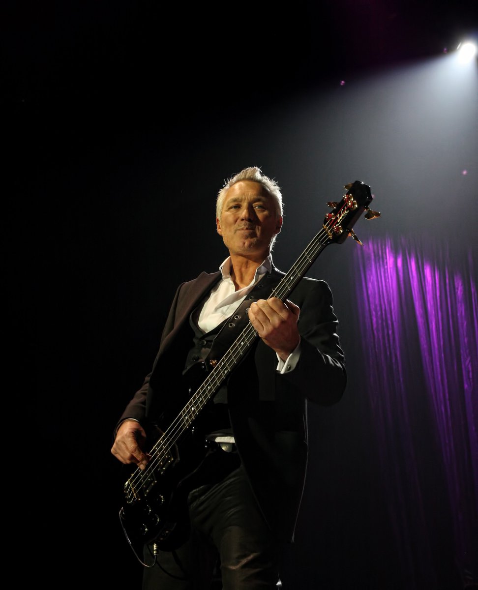 GLWhatsOn's tweet photo. This is a bit of a coup! @CleeveConcerts @realmartinkemp
https://t.co/rnw9JbXJZh https://t.co/fihPLDRnnq