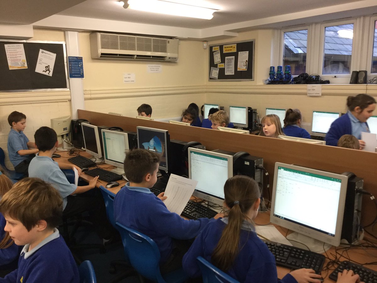 LST_ICT's tweet photo. Year 5 learning about spreadsheets. The next time you are planning a party, you'll know who to ask! https://t.co/KMAoHip531