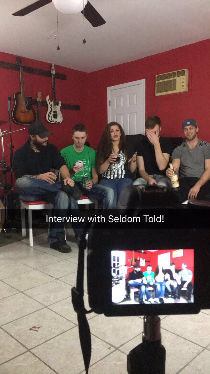 rayncloudprod's tweet photo. Caught up with @Seldomtoldrocks last night! Stay updated by following our social media accounts or visit our website https://t.co/m2B6wLisx9 https://t.co/iRn10bTv5y