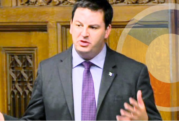 PubistheHub_uk's tweet photo. Pubs minister Andrew Percy has announced £50k funding boost for our #CommunityServicesFund for pubs today https://t.co/TVpTr7colB https://t.co/KUr5Pwt1HF
