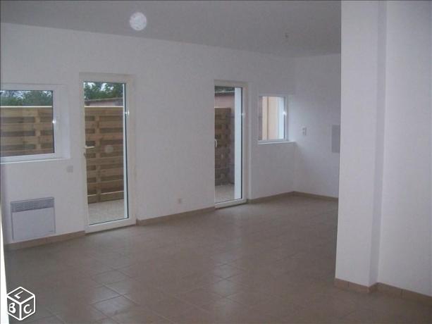 ArthurimmoG's tweet photo. #location 3 pièces 60 m² #T3 #Guingamp A saisir au plus vite : https://t.co/s1SWdjhBAz
https://t.co/3gWGVpKEnA https://t.co/p2grVv5bhf