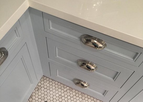 Here's a sneak peek at my new #kitchen w fabulous <a href="/DektonNA/">Dekton North America</a> X-gloss countertops! #renovation #classic #blue #white #interiordesign #dekton