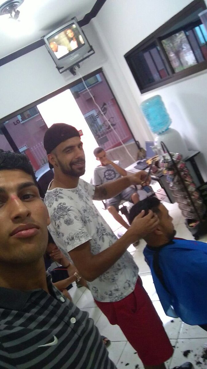 socharme_fut's tweet photo. STUDIO S BARBEARIA ⚠💈✂💺 https://t.co/hiO9jtPE4L