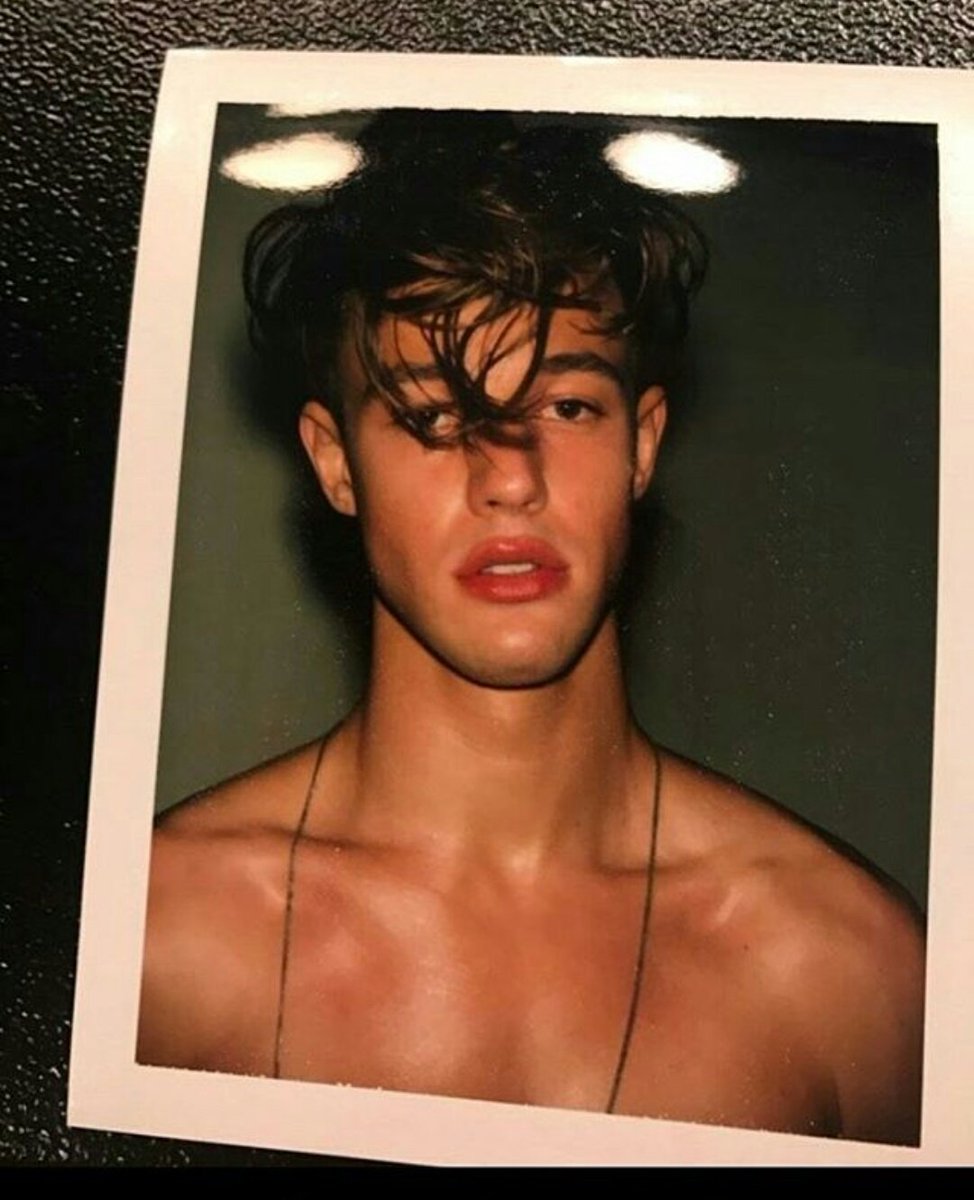 CameronDFrance's tweet photo. Cameron VIA sa story Instagram. https://t.co/3XMzHRM4Ob