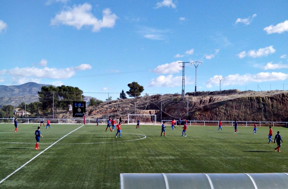 ElMinuter's tweet photo. 1ª REGIONAL
CD Monovar 2-3 PD Ayorense.
Sufrido e importante triunfo del Ayorense en Monóvar https://t.co/gDr0iHutCj https://t.co/KVFEx7eN1q