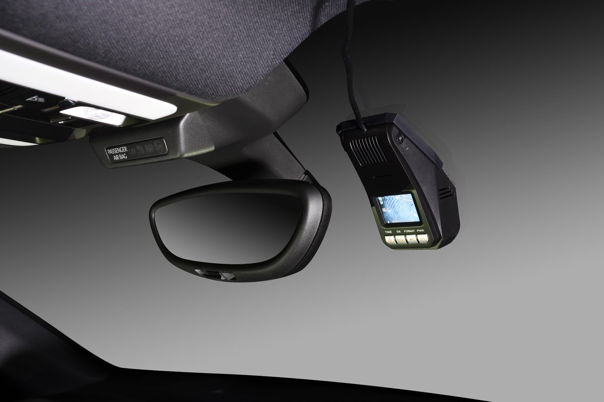 RydeenMobile's tweet photo. PVR5D Dash Camera with Motion Sensing and built in Shock Sensor!!
#Dashcam #Dashcamera #EvidenceRecording #securethebag https://t.co/OyB2yB7FLR