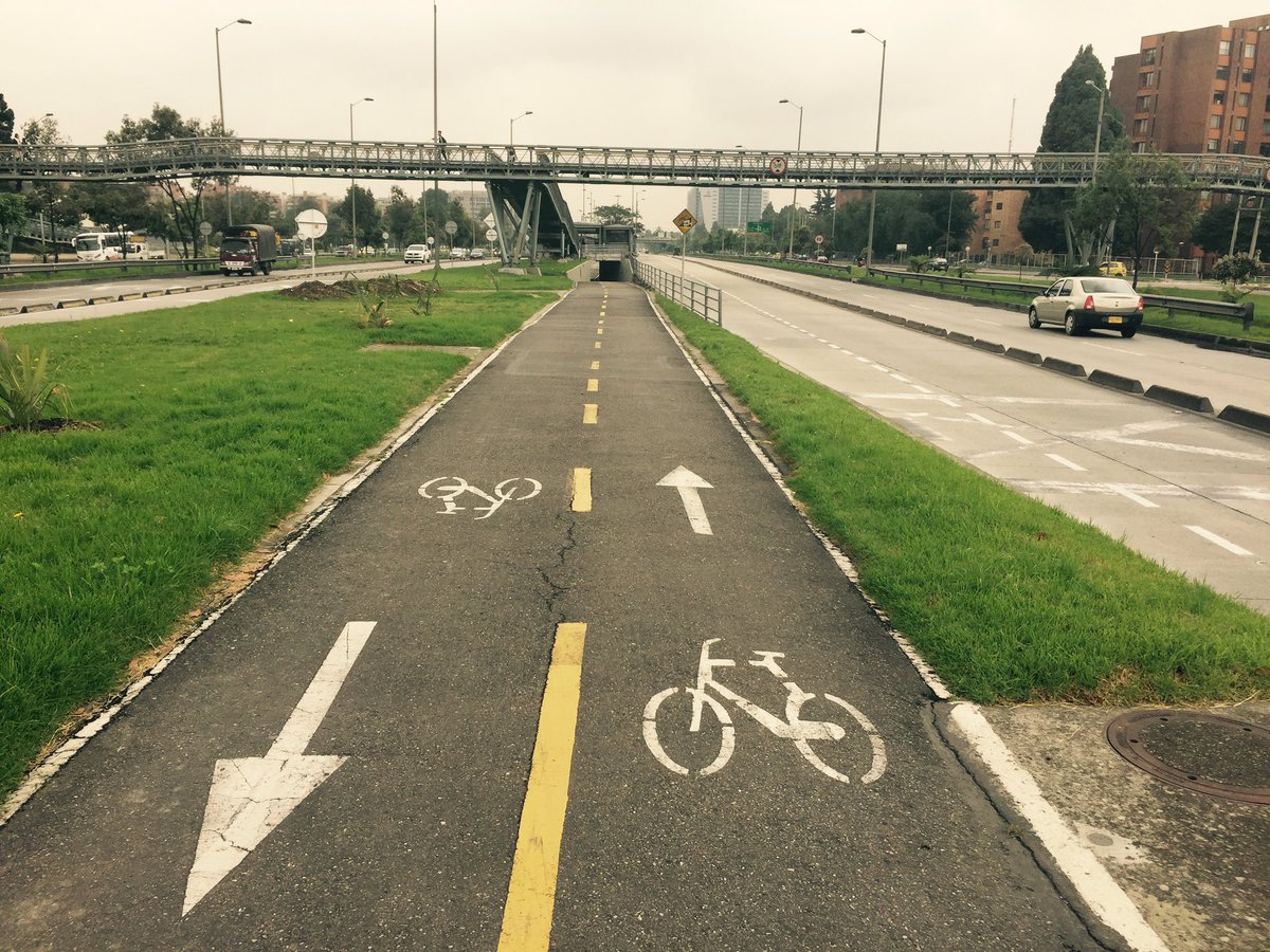 wflorizoone's tweet photo. Afgelopen week was ik te gast in Bogotá als milieu- en mobiliteitsexpert voor een nieuwe webportal rond mobiliteitsmanagement #automy https://t.co/6BWgDqixA9
