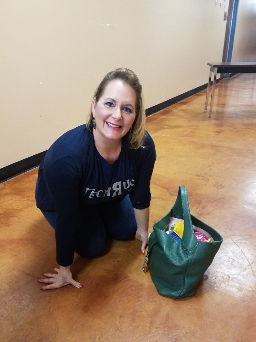 MrsFelix_SJE's tweet photo. Annette Zinante #dpapprace2017 #dptech2017 #techrus https://t.co/VRlYhhQUqV