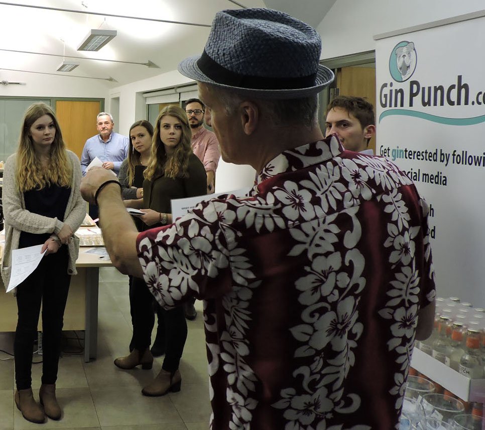 winchestergin's tweet photo. Try a gin tasting night near you. Great fun and you learn what tastes you like #gintasting #craftgin @gin_punch https://t.co/5YrO0ZrJkQ