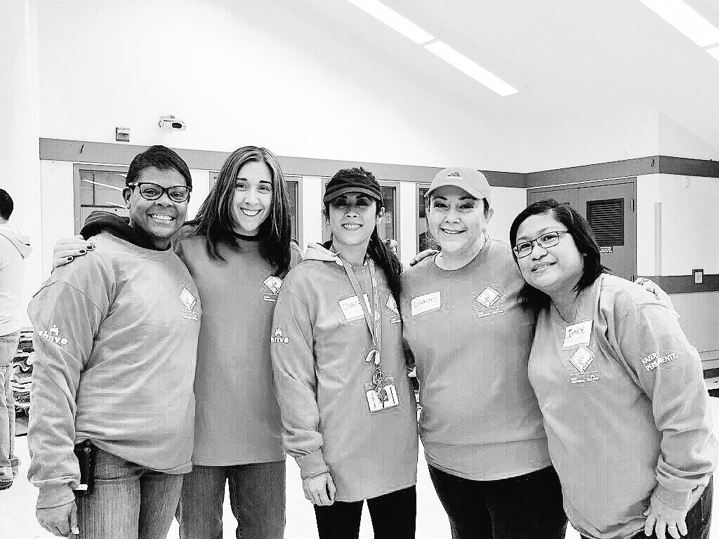 EdgarPacheco460's tweet photo. Hey Union City!! Please help a school in our community!!! Please retweet and use these hashtags!! ✊🏾 #KPCares28 #MLKDay #KPCares27 #MLKDay https://t.co/Smj1Jb5YRS