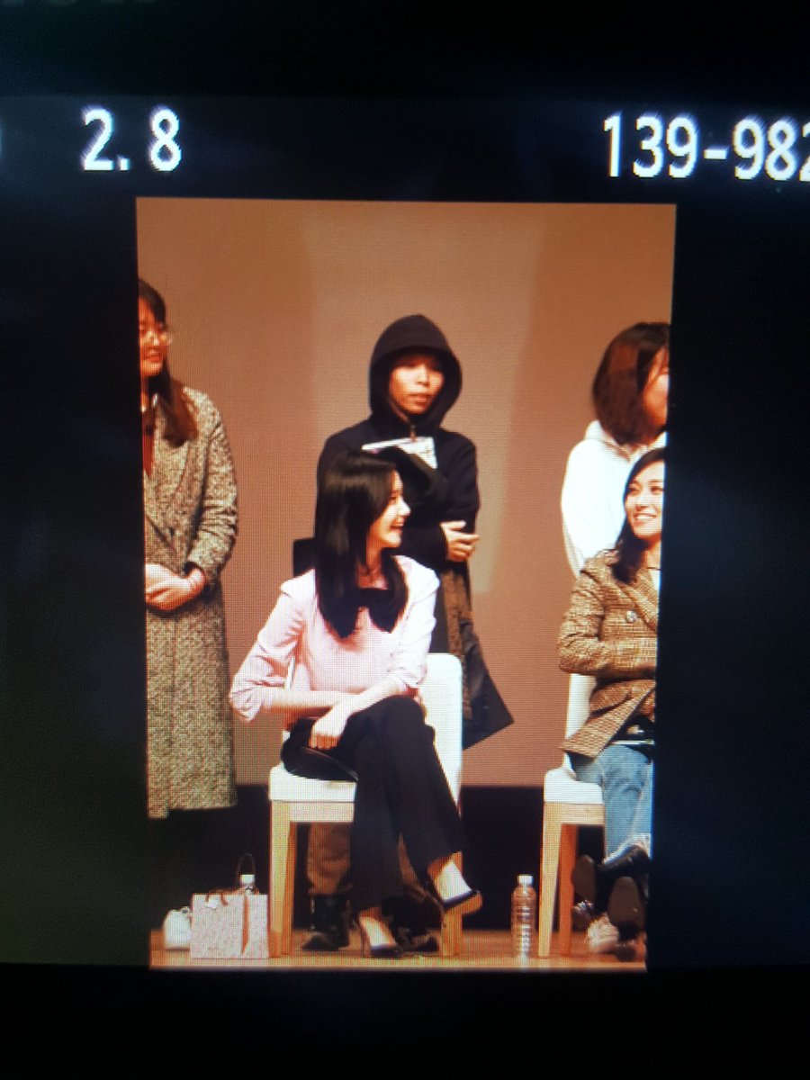 [PIC][16-01-2017]YoonA tham dự buổi Showcase cho Movie "Confidential Assignment" cùng đoàn làm phim vào hôm nay - Page 2 C2TxJBzUkAAWD50