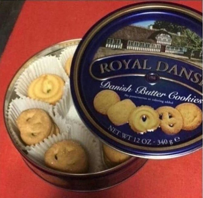 so_mkb's tweet image. mdrr y'a que moi qui a jamais vécu sa? on est d'accord yavais des trucs pour la couture