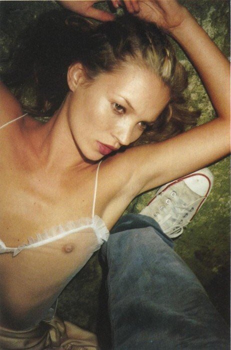 Legends never age but happy birthday anyway to the boss Kate Moss 