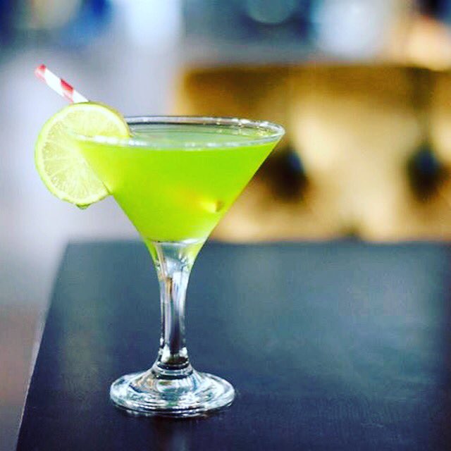 BhmCocktailWknd's tweet photo. Who remembers this @WickedUK inspired cocktail from @newalextheatre in #BCW2016? Tasty! https://t.co/6RXVGTzAsd