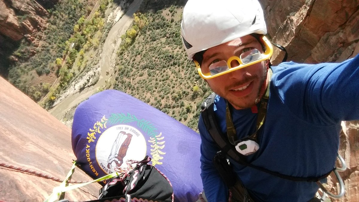 Ol_DapperDan's tweet photo. 700 feet up in Zion National Park, Utah, flying that #Kentucky Flag #climbing #usnp https://t.co/5tG6iJJyLz