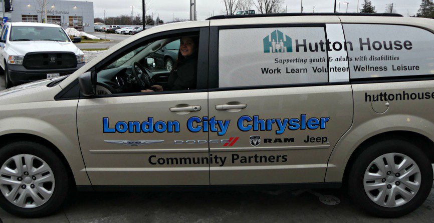 HuttonHouseLdn's tweet photo. New wheels and new partnership. Thanks @LONDONCHRYSLER  https://t.co/mgzqqoKDkH https://t.co/phXnGuc5G4