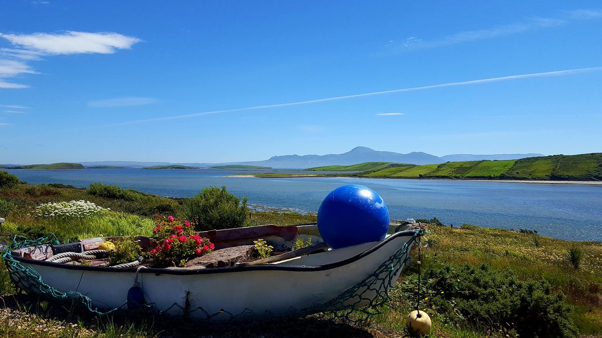 MulrannyTourism's tweet photo. Shades of blue at Mulranny  #MayoHour #MayoPics  #WildAtlanticWay #Ireland #BlueMonday https://t.co/q0p0HILvyV