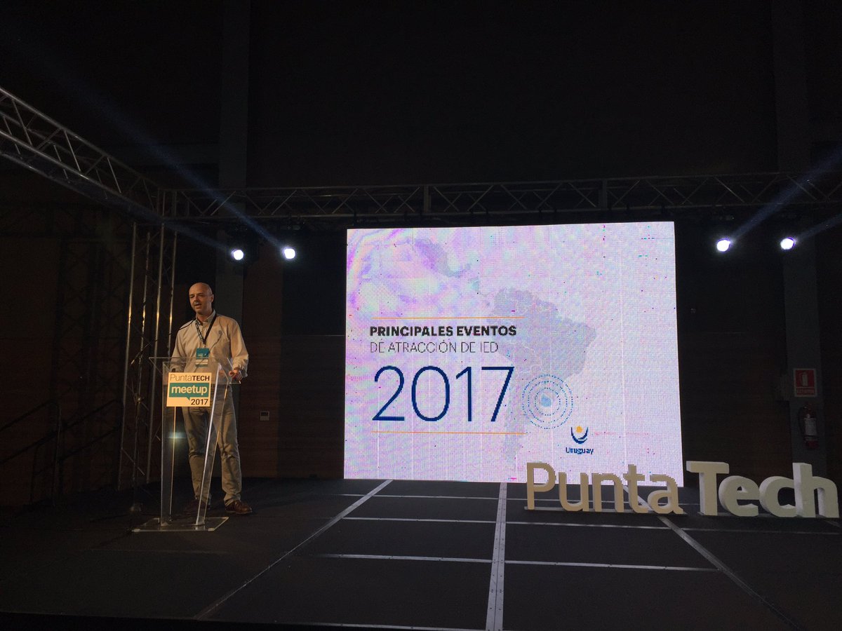melinavicario's tweet image. #puntatech @CultoCarambulaS sobre posicionar #Uruguay como proveedor de servicios globales. @PuntaTech @ITCONNECTLAT #puntatech2017