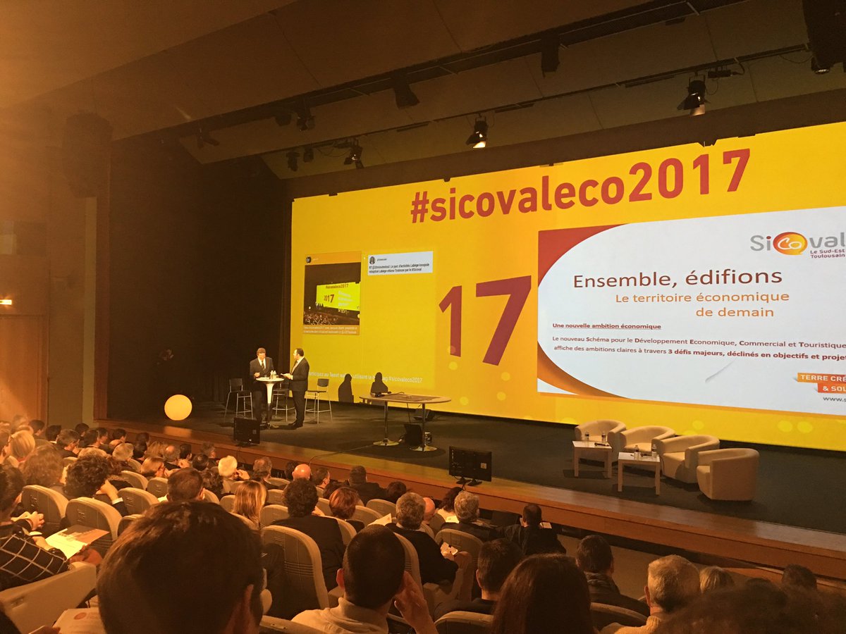 david_larcher's tweet photo. Innovation et développement durable axes majeurs du #sicovaleco2017 @JacquesOberti, on a les mêmes objectifs à @coovia #covoiturage https://t.co/eJqtHWTVYk