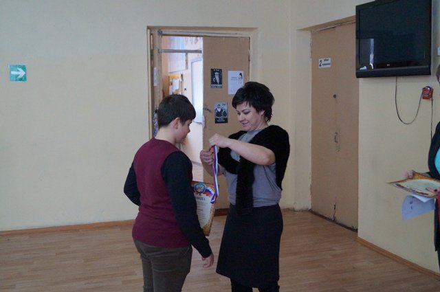 MordvesSchool's tweet photo. Победителям соревнования по шашкам вручены почетные грамоты https://t.co/RZdOwEWF5Q