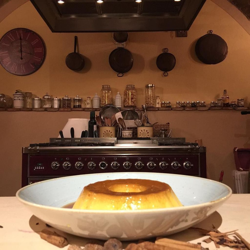 SilviaBaracchi's tweet photo. Lattaiolo, traditional dessert with sheep buttermilk and spices. @ilfalconiere #wineresort #luxurytravel #cooking #… https://t.co/LMge5zO7ml