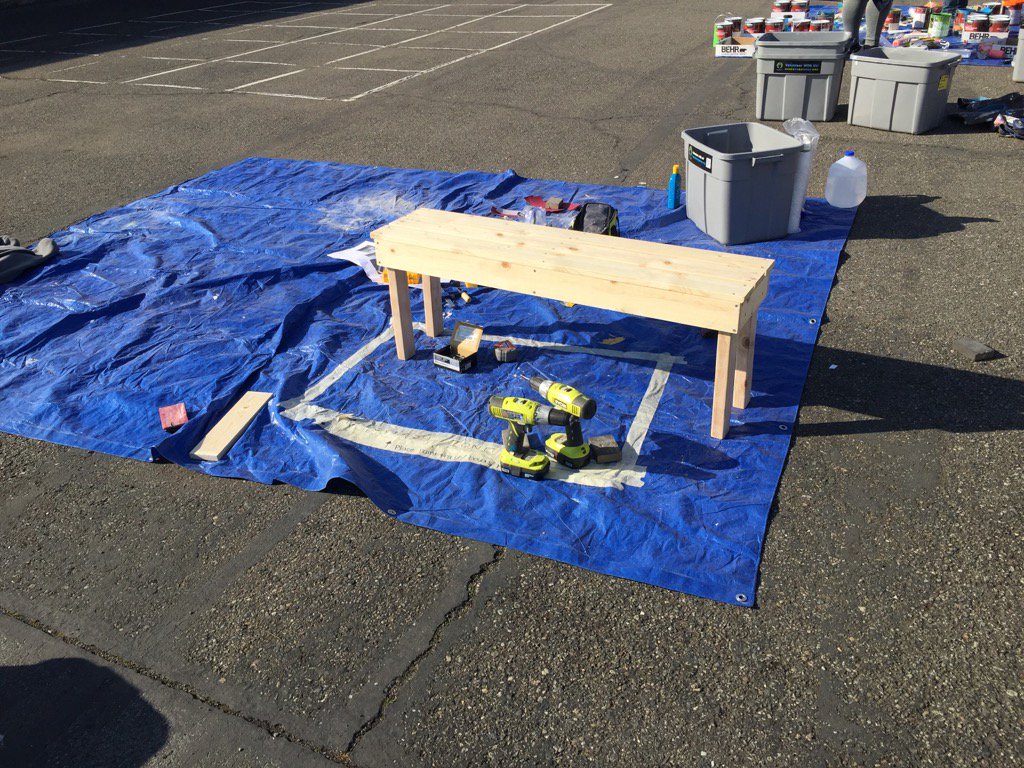 KCatKP1's tweet photo. Friendship bench - Alvarado Elementary Union City #MLKDAY #kpcares27 #kpcares28 @kpeastbayarea https://t.co/V7Nu3KUTrZ