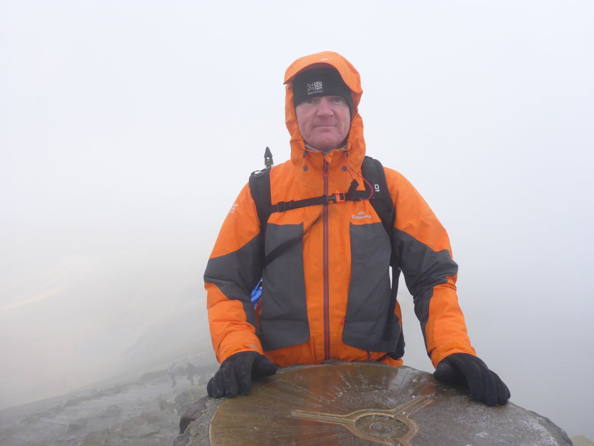 soloantarctica's tweet photo. @KathmanduGear giving my jacket a great test today, non stop rain and wind for 8 hours, bone dry inside #topjacket https://t.co/NkR4S0lZ5b