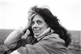 Happy birthday, Susan Sontag
In loving memory.

\"Quan sentim por, disparem. Quan sentim nostàlgia, fem fotos\" 