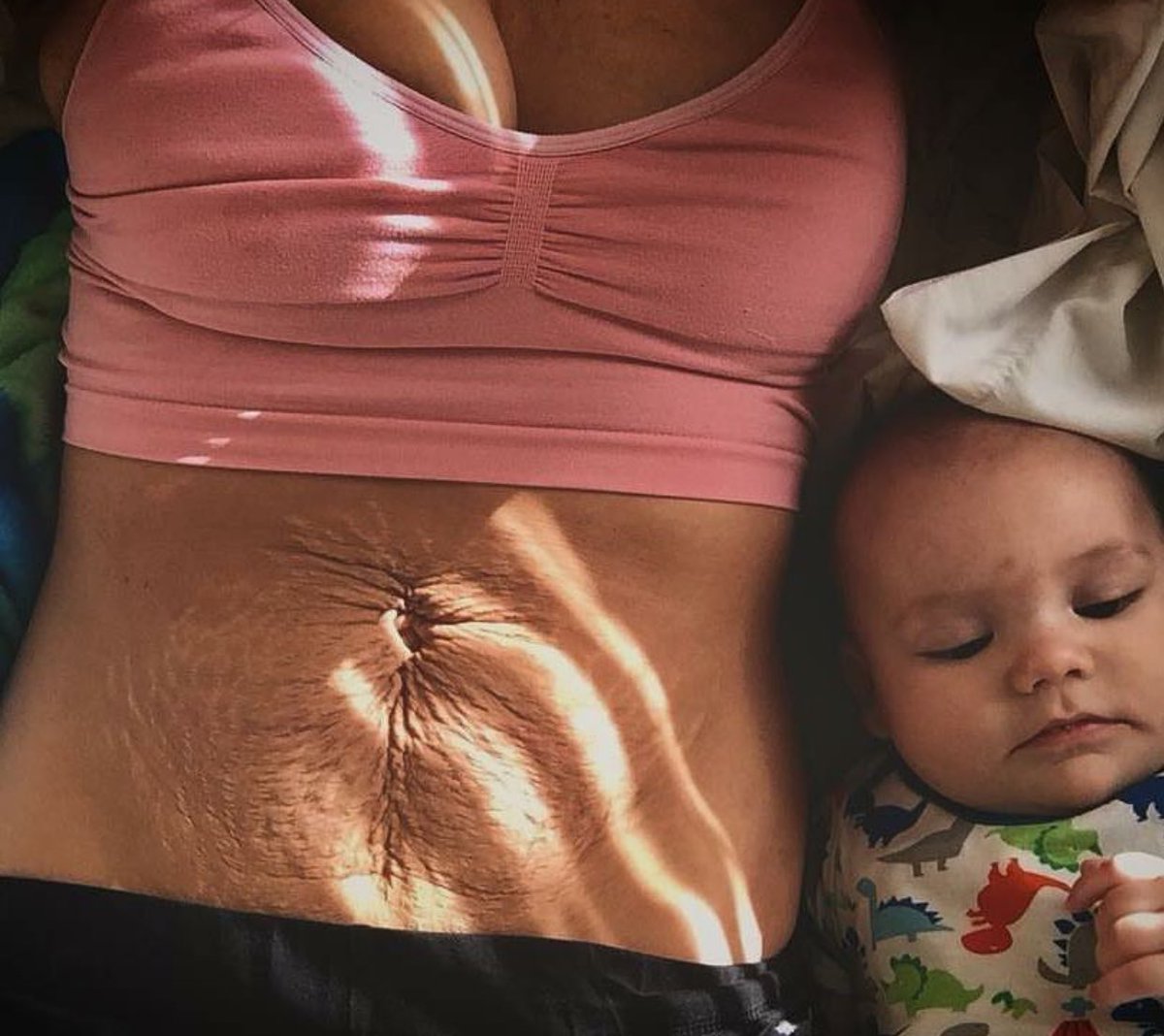 grlsonlinediary's tweet photo. This and labour pain is my worst fear of being a mom but that lil human by her side is the prize I want. https://t.co/hy0YiQeeDr