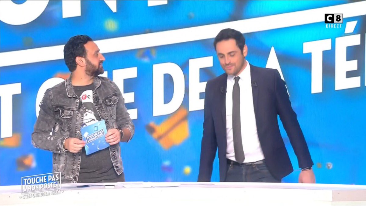 TBT9_W9's tweet photo. C'est le #PDS de @CamilleCombal ! #TPMP https://t.co/a3X7IxE3fw