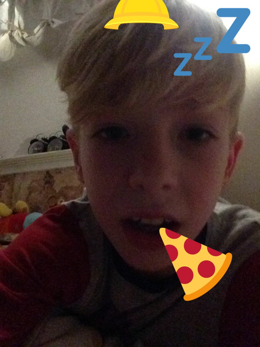 maximusmeyer's tweet image. Aaaaa pitsa