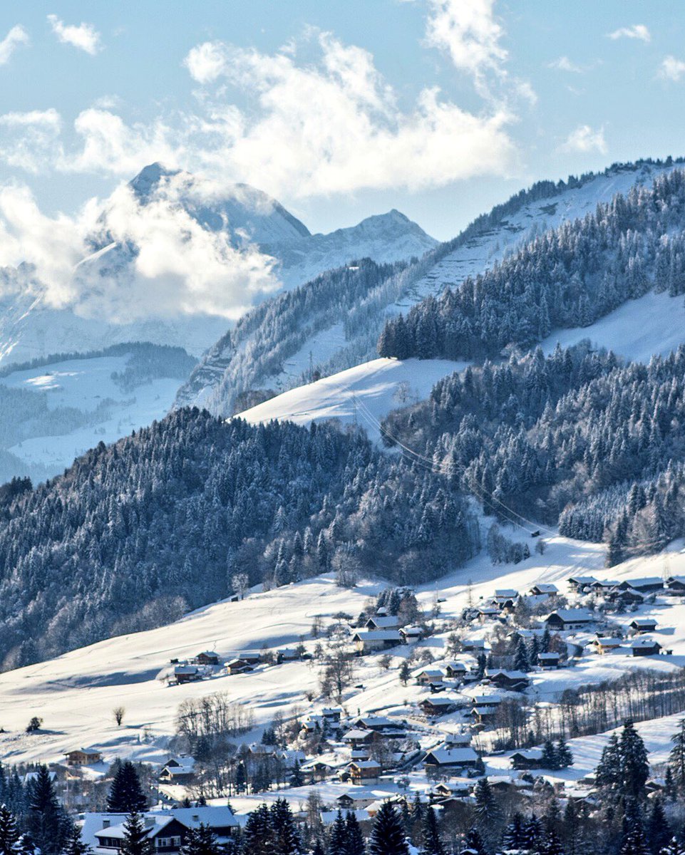 BrunoMaltor's tweet photo. Bonjour la région du Mont-Blanc 🇫🇷😍
#MontBlancNaturalResort #Megeve https://t.co/2XI51s80kp