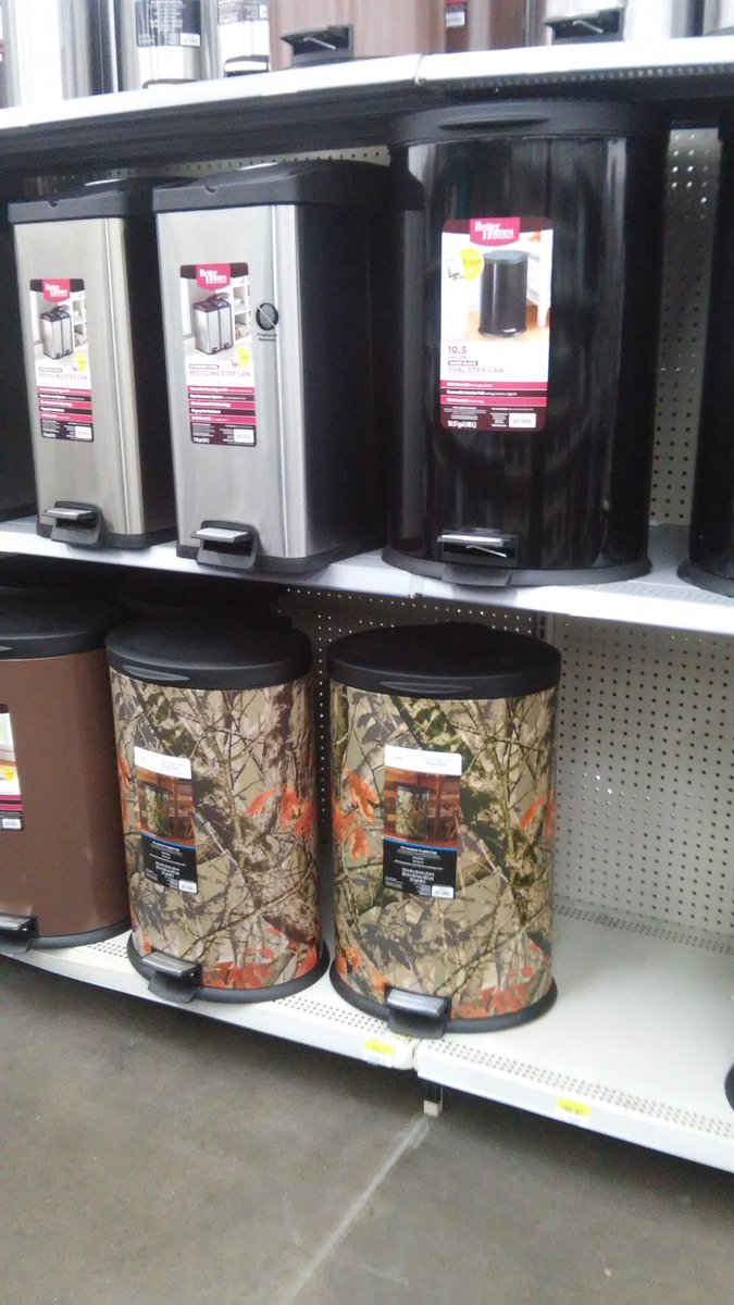 Steel_Hicksta's tweet photo. I went yo @Walmart n guess what... I bought some #camo trash cans lol #steelhicksta https://t.co/uBCha8CbvI